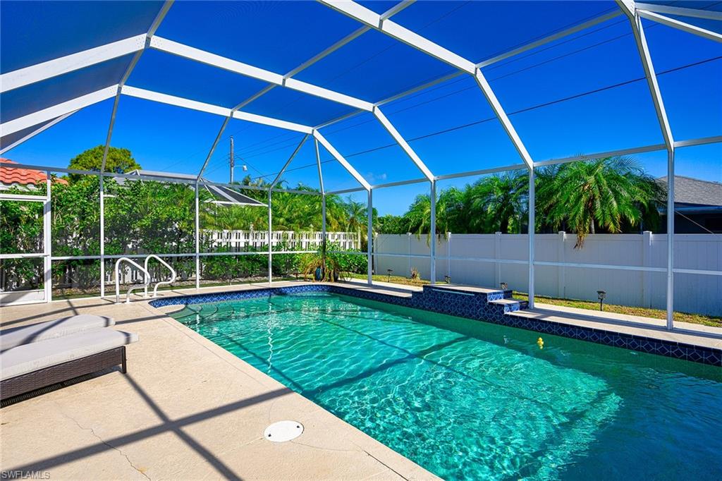 NAPLES PARK - Residential