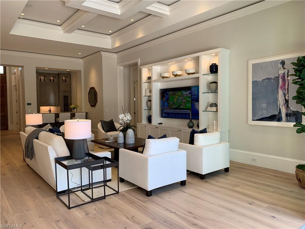 PARK SHORE - Residential