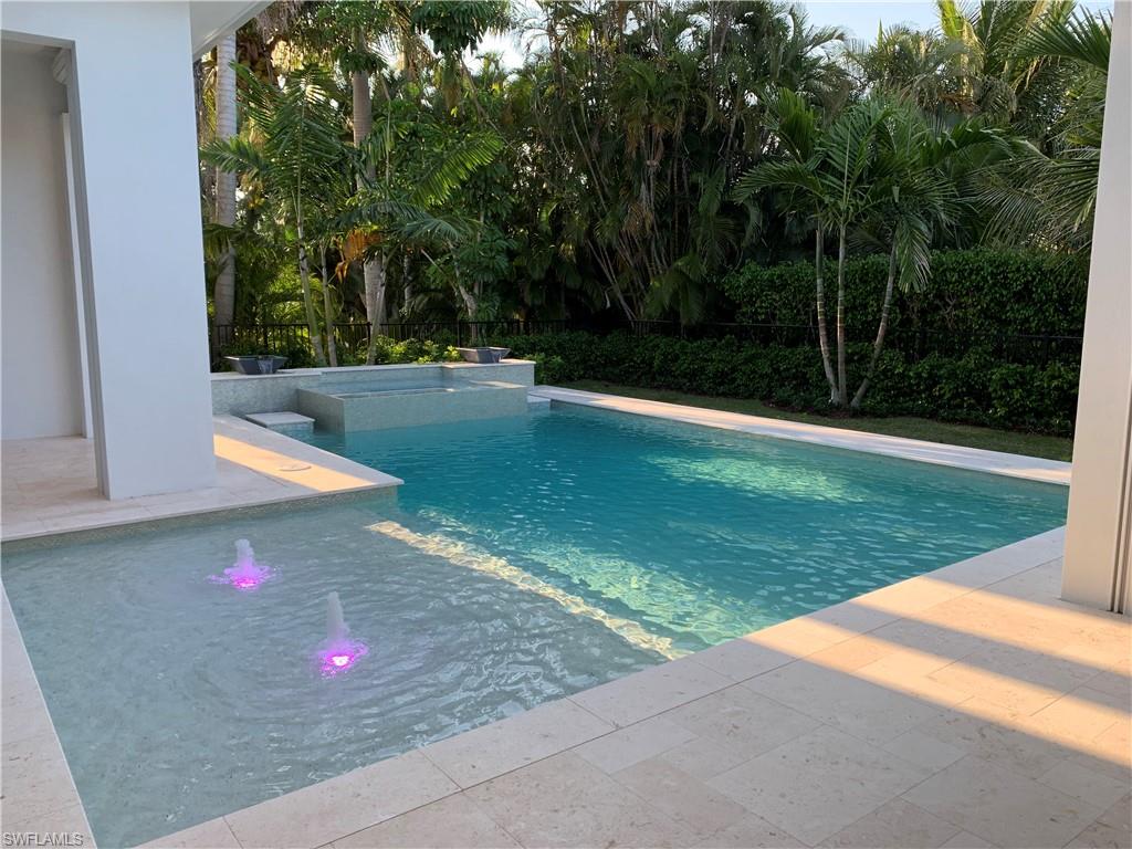 PARK SHORE - Residential