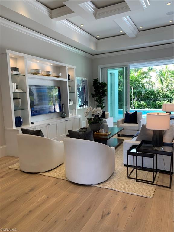 PARK SHORE - Residential