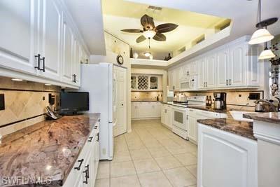 LIGHTHOUSE BAY - Residential