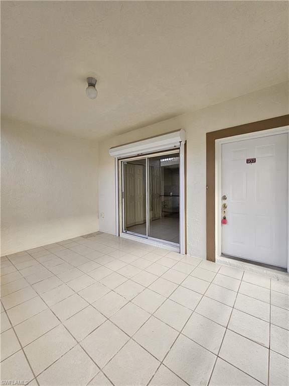 6025 Chardonnay LN 102