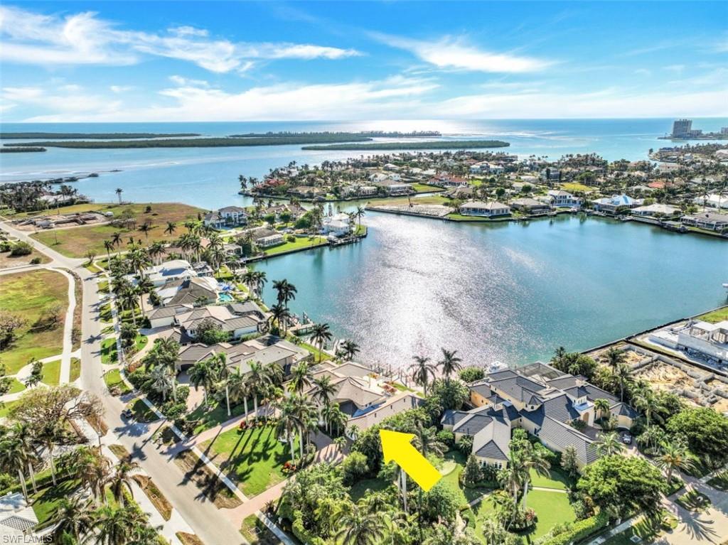 MARCO BEACH - Residential