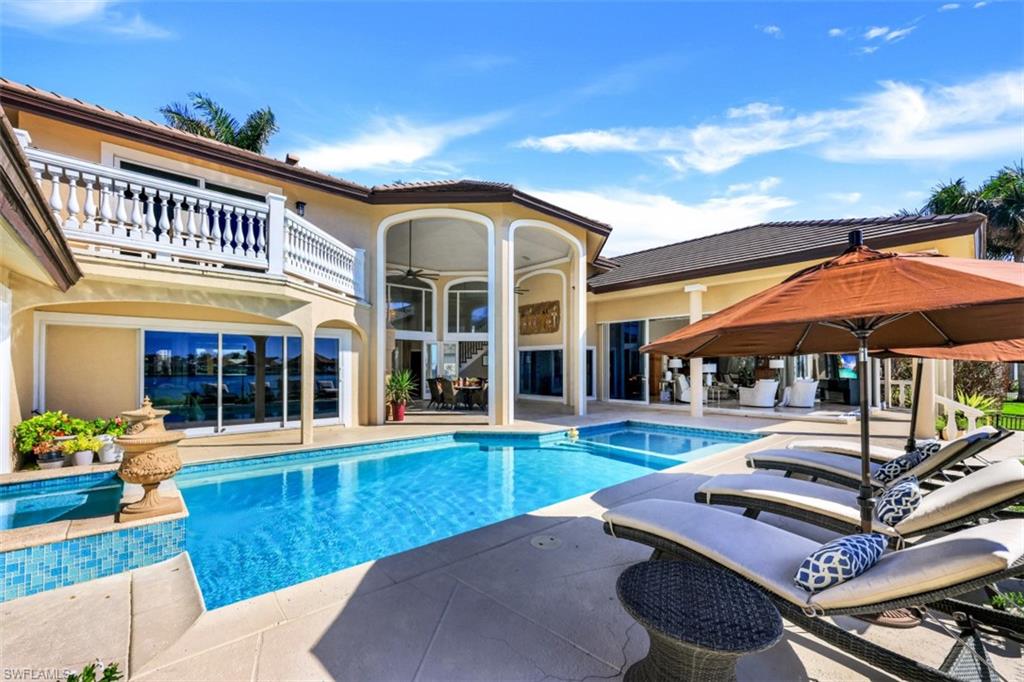 MARCO BEACH - Residential