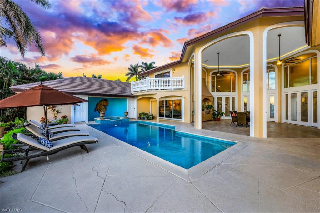 MARCO BEACH - Residential