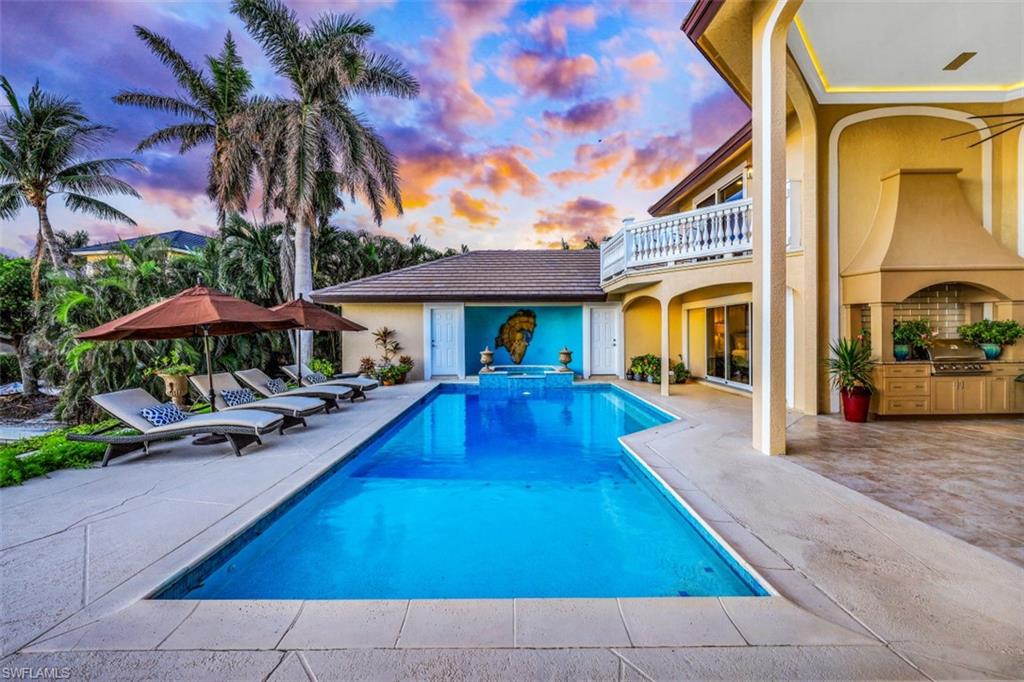 MARCO BEACH - Residential