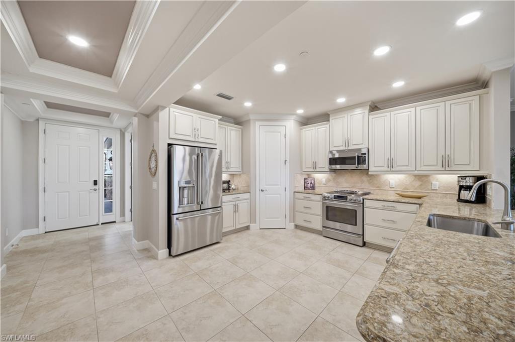 ESPLANADE - Residential