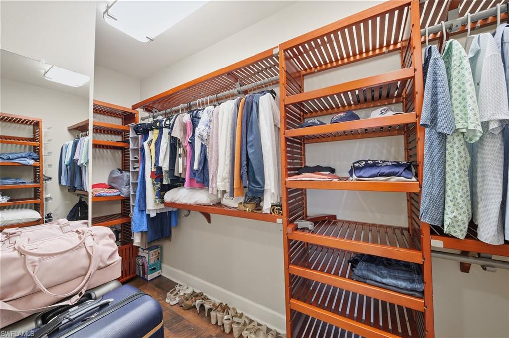 ESPLANADE - Residential