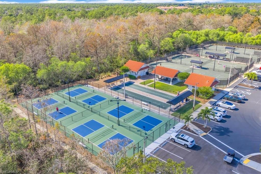 COUNTRY GLEN - Residential