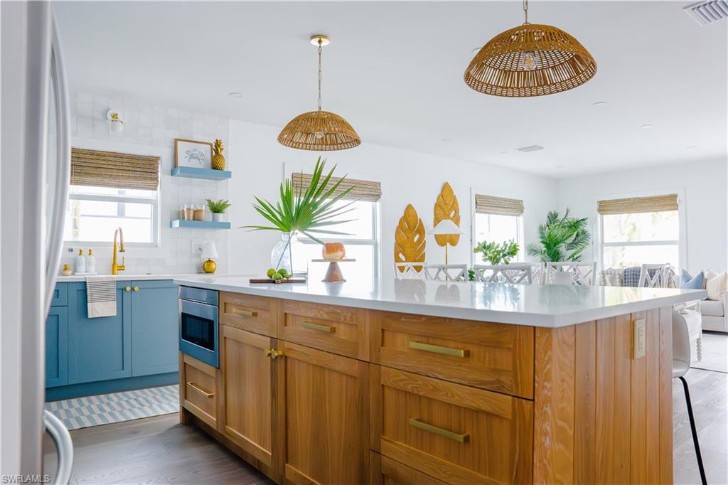 NAPLES PARK - Residential