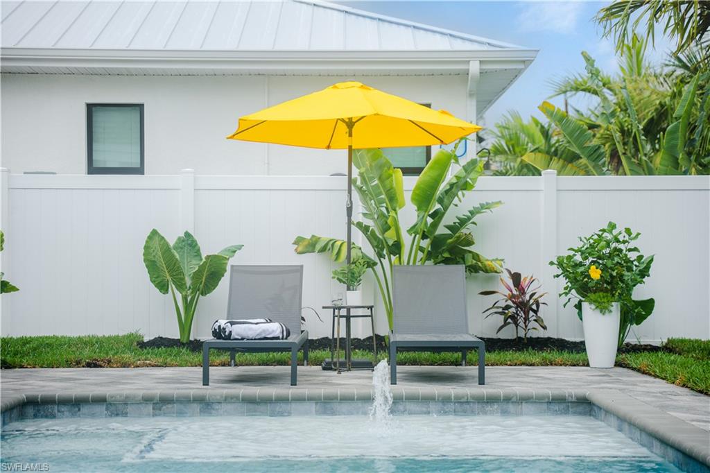 NAPLES PARK - Residential