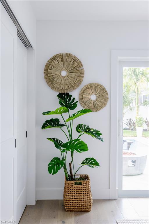 NAPLES PARK - Residential