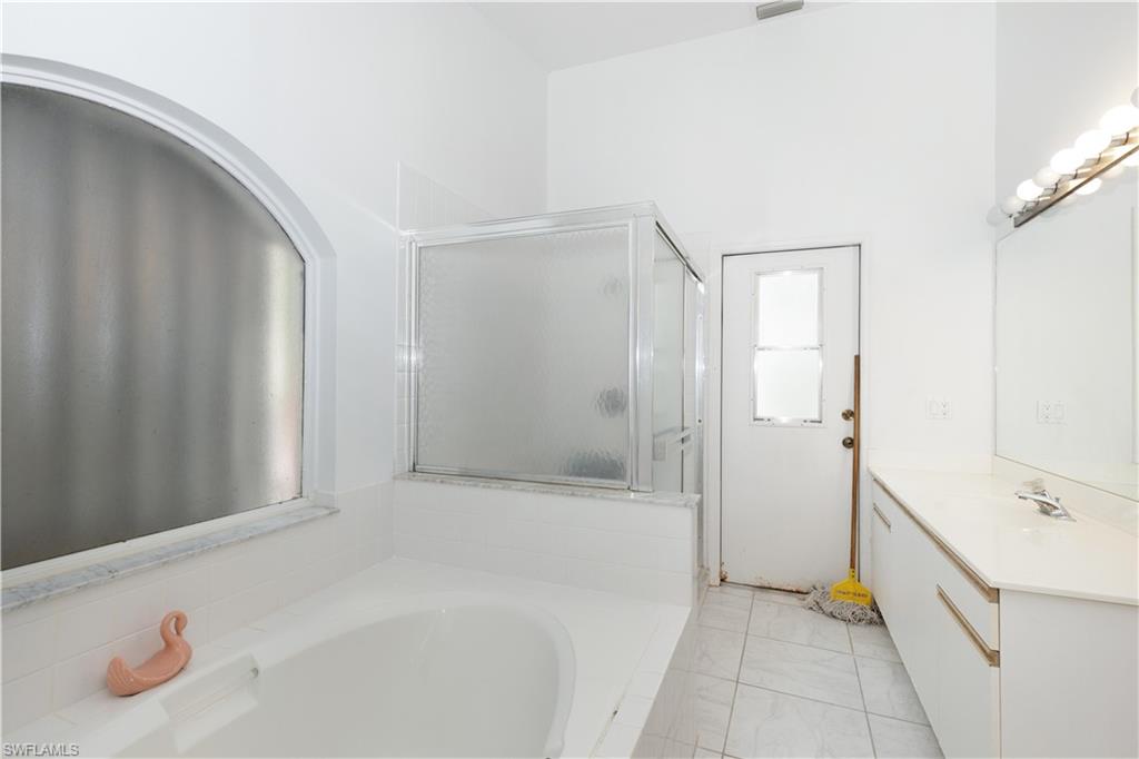 THE GROVE - Residential