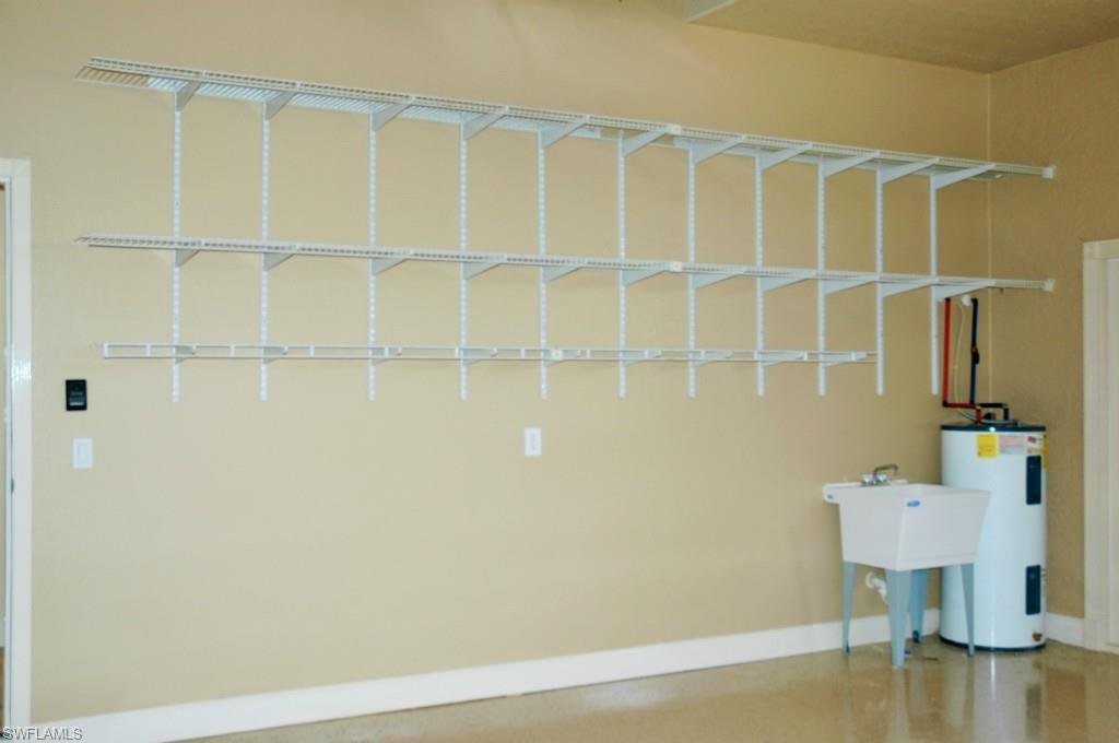 GOLDEN GATE CITY - Residential