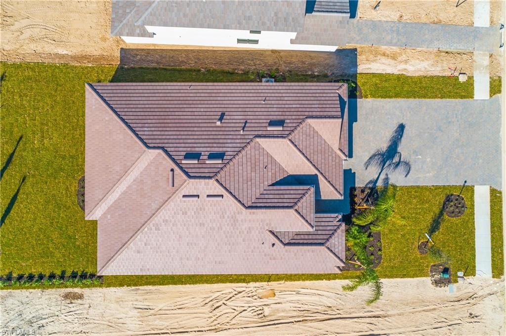 Photo of 21123 Verawood LOOP, ESTERO, FL 33928 (MLS # 225084913)