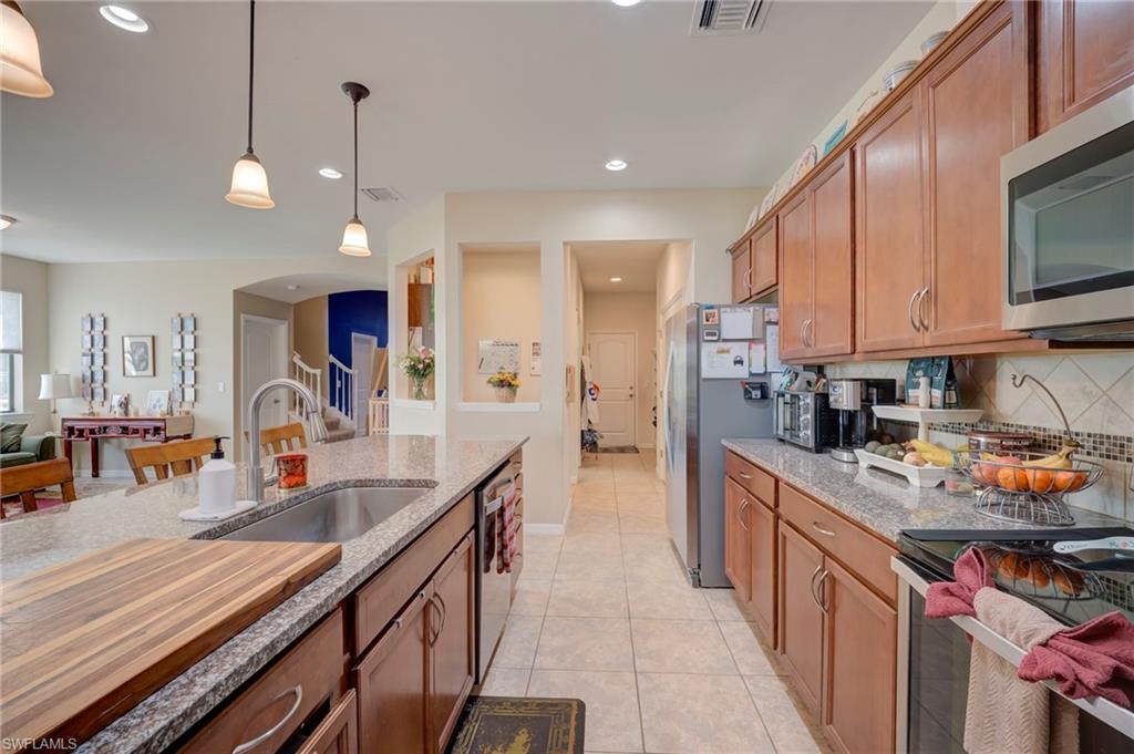 AVALON PARK - Residential