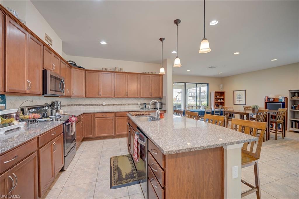 AVALON PARK - Residential