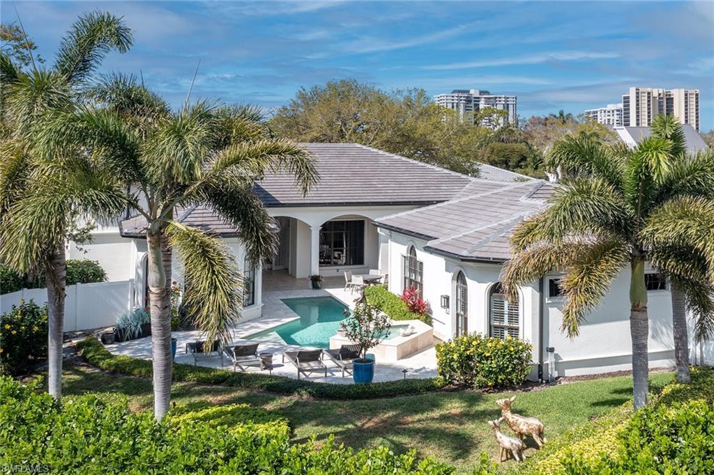 PELICAN BAY WOODS - Residential