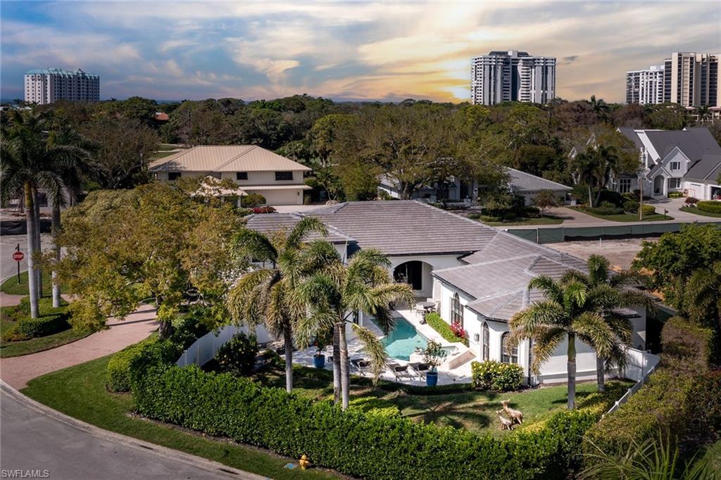 PELICAN BAY WOODS - Residential