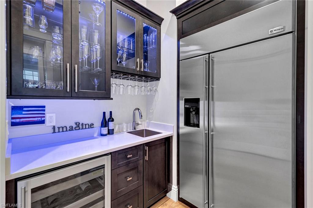 PELICAN BAY WOODS - Residential