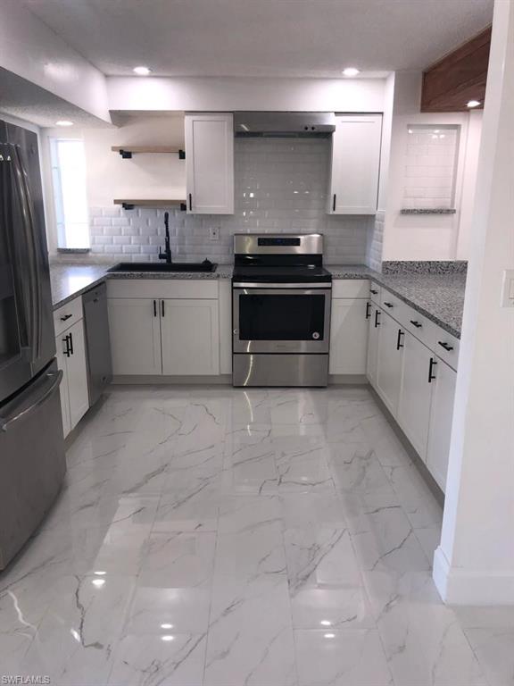 GOLDEN GATE CITY - Residential