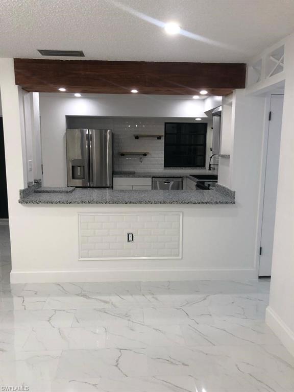 GOLDEN GATE CITY - Residential