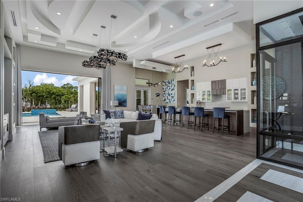 PINE RIDGE - Residential