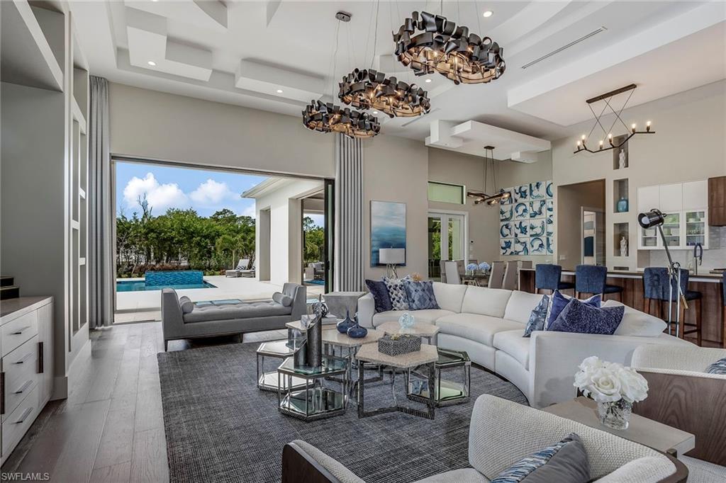 PINE RIDGE - Residential