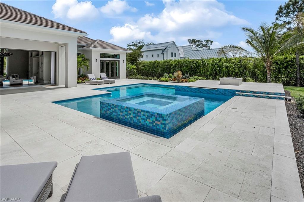 PINE RIDGE - Residential