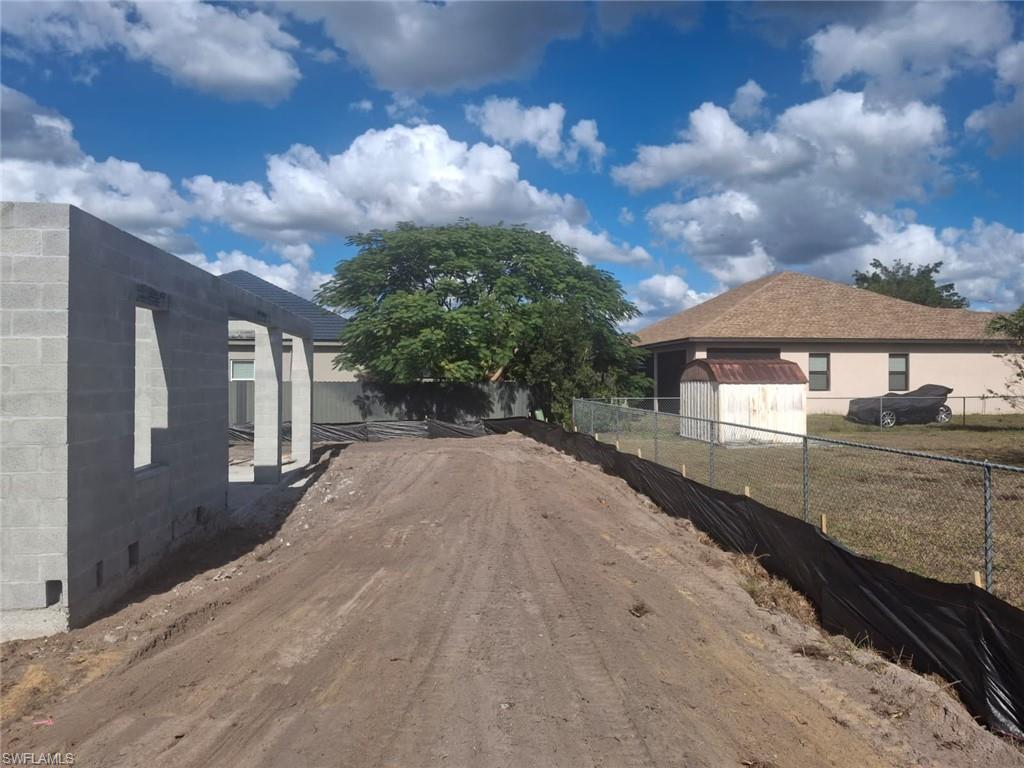 LEHIGH ACRES - Residential