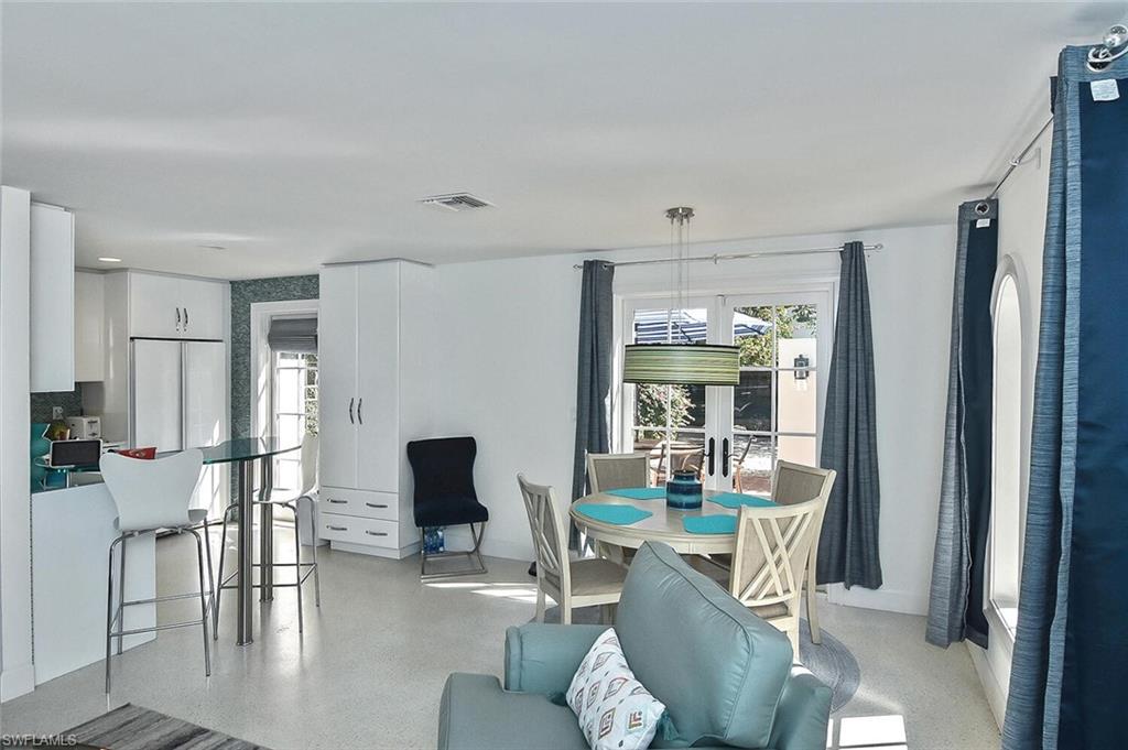 METES AND BOUNDS - Residential