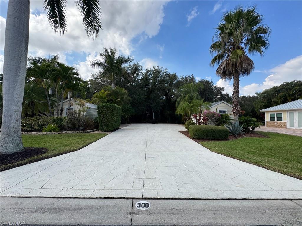 RIVERBEND MOTORCOACH RESORT - Land