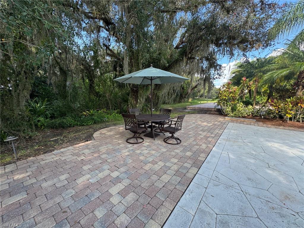 RIVERBEND MOTORCOACH RESORT - Land