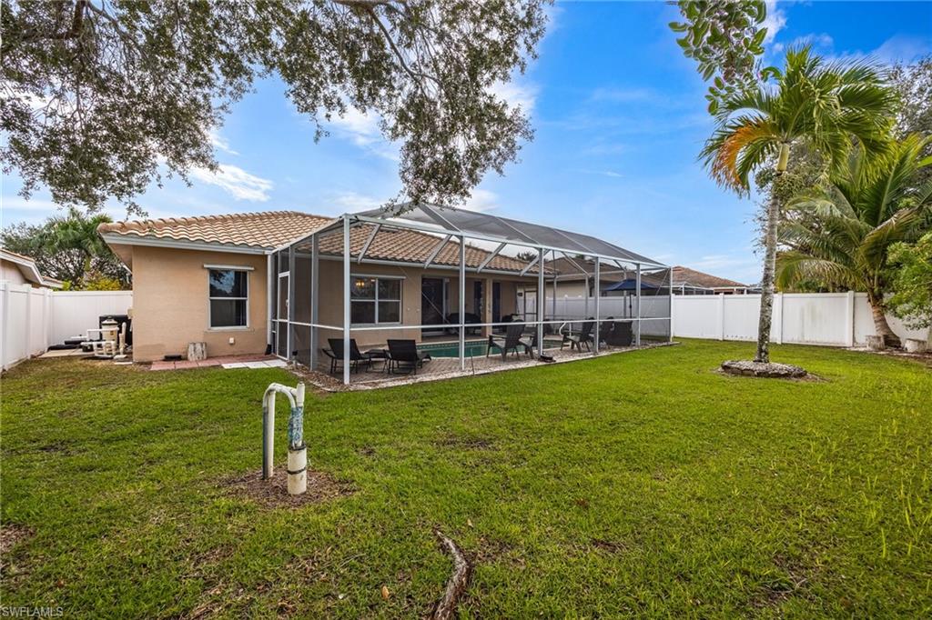 VALENCIA LAKES - Residential