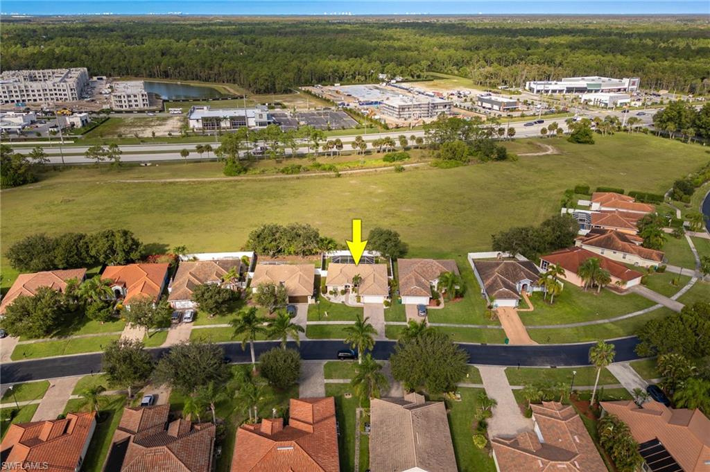 VALENCIA LAKES - Residential