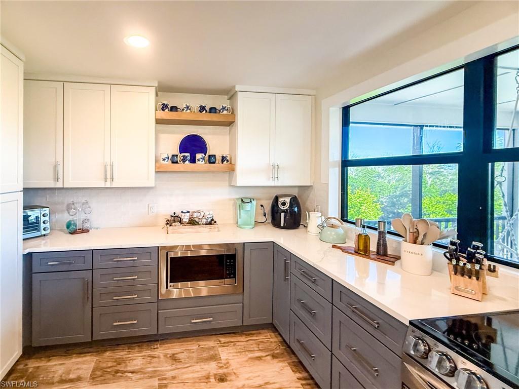 SAFETY HARBOR CLUB - Residential