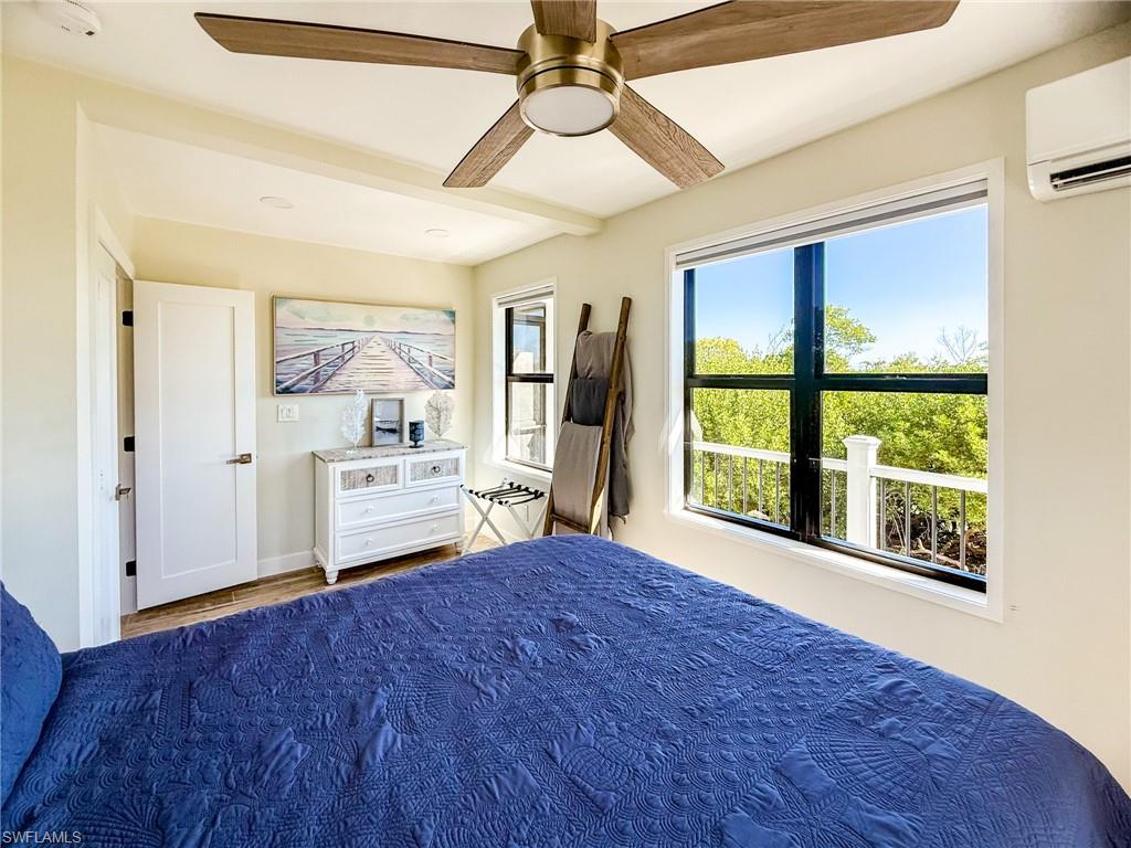 SAFETY HARBOR CLUB - Residential