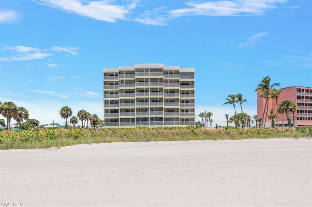 PINK SHELL VACATION VILLAS - Residential