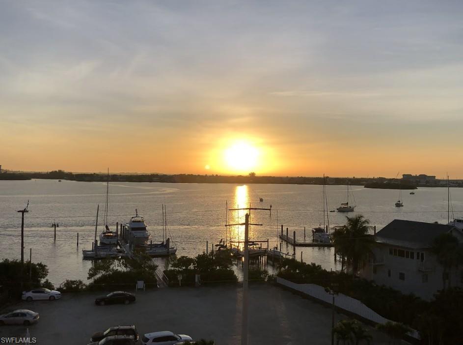 PINK SHELL VACATION VILLAS - Residential