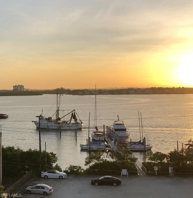 PINK SHELL VACATION VILLAS - Residential