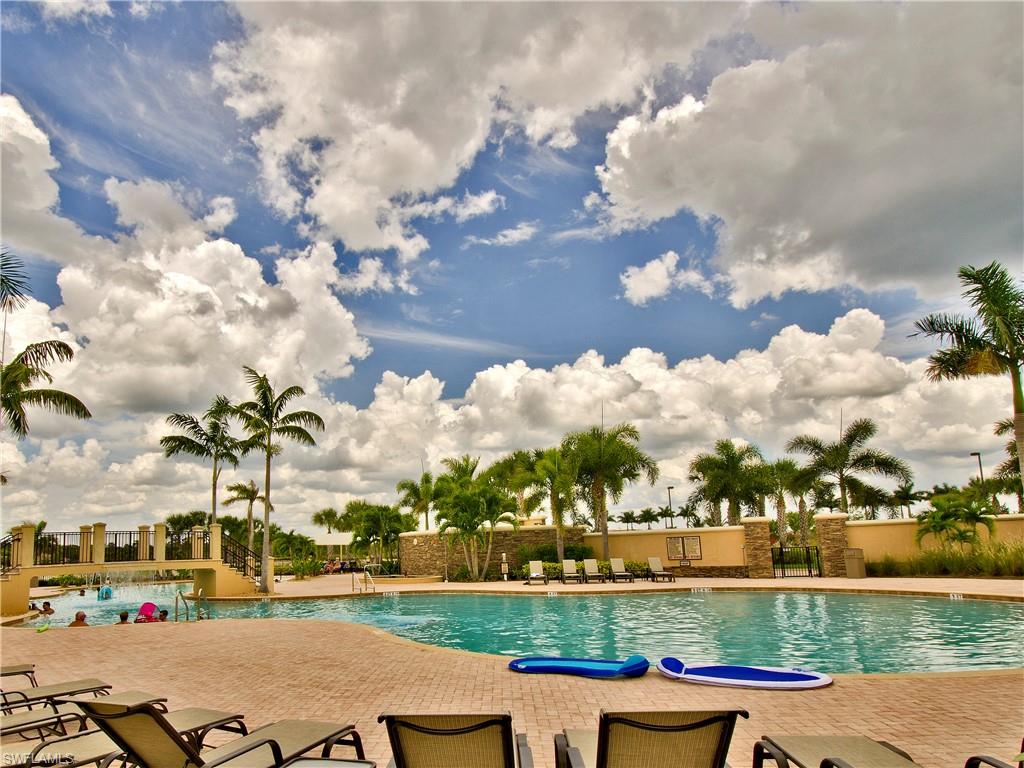 QUARRY SHORES - Residential