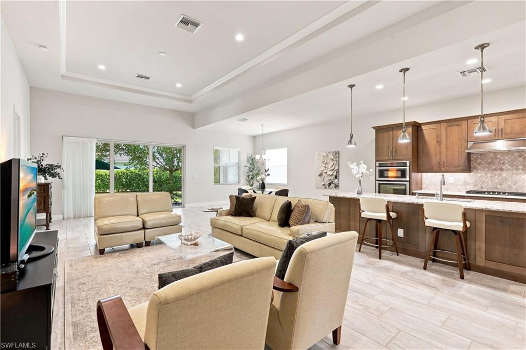8950 Mustique LN