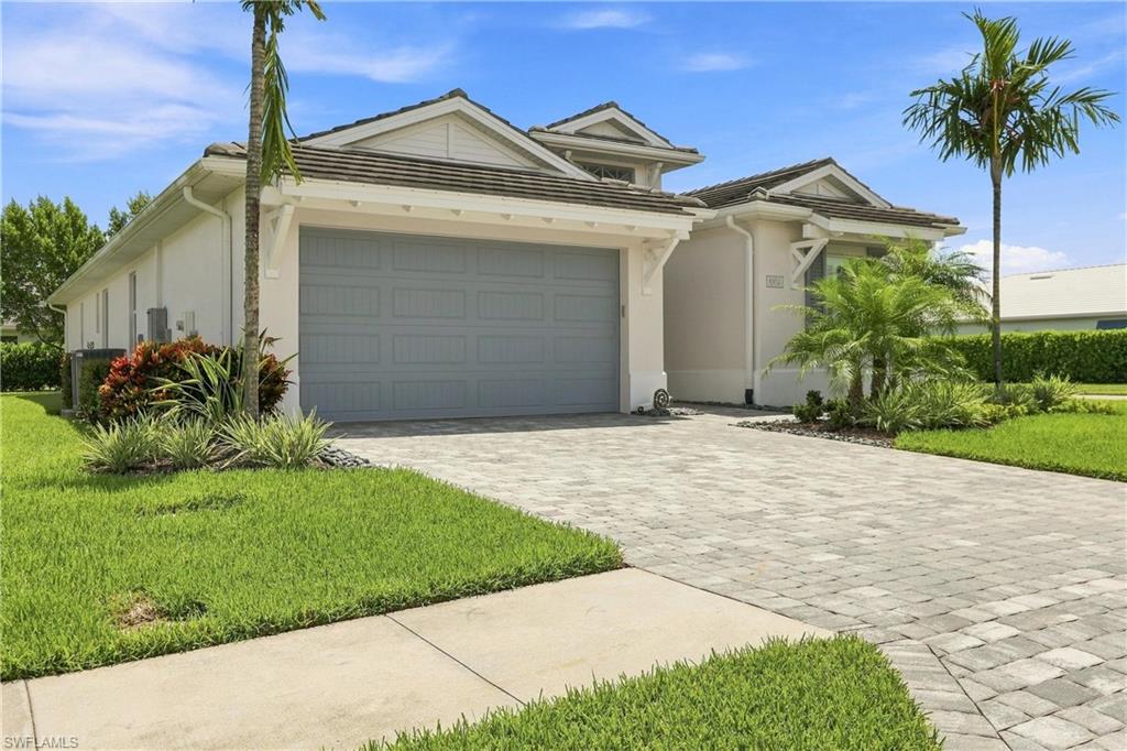 8950 Mustique LN
