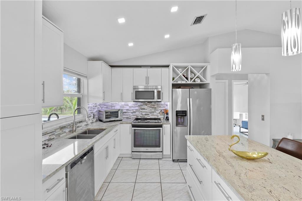 GOLDEN GATE ESTATES - Residential