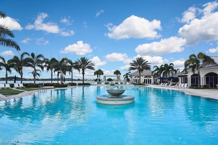 CORKSCREW SHORES - Residential