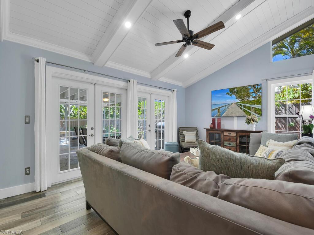 WESTLAKE - Residential