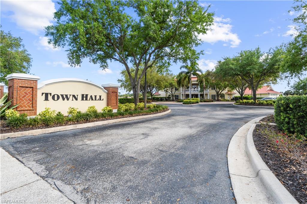 HAMPTON LAKES - Residential