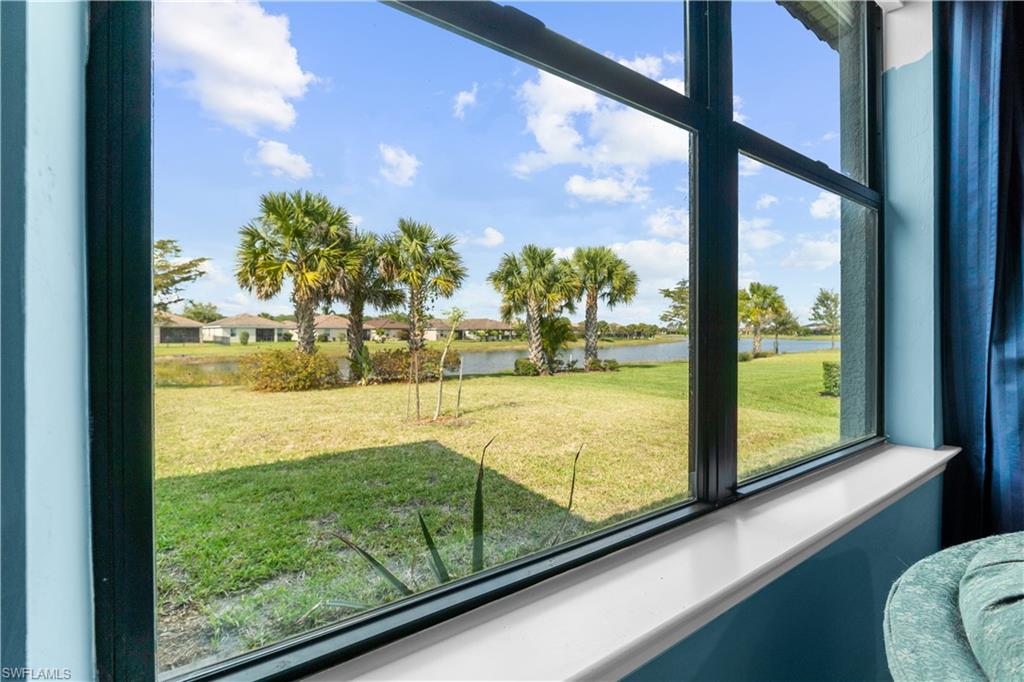 HAMPTON LAKES - Residential