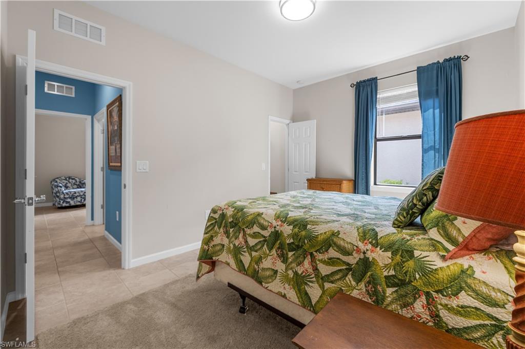 HAMPTON LAKES - Residential