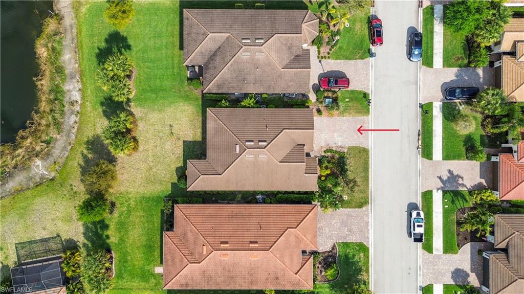 HAMPTON LAKES - Residential